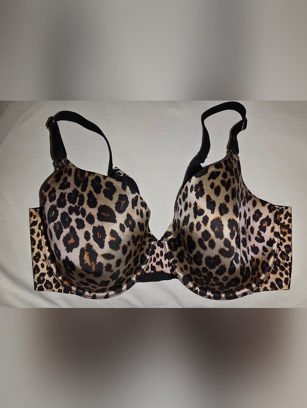 Leopard Print T-Shirt Bra - Women Intimates Size 38D Excellent Condition